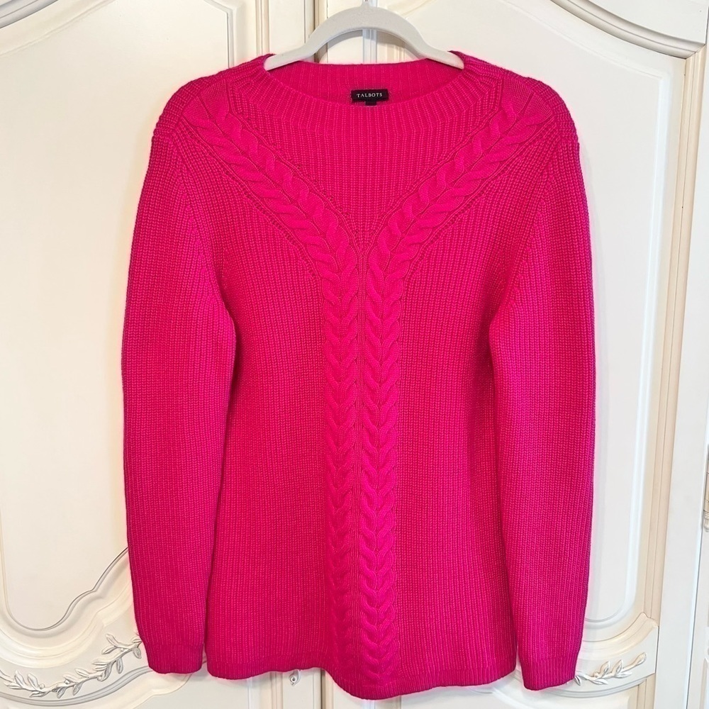TALBOTS Cableknit Lamb’s Wool Sweater in Hot Pink, Size Small